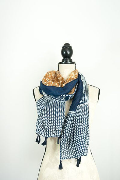 Scarf - Navy and brown pattern
