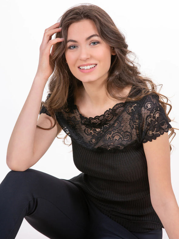 S/S Floral Lace Yoke & Sleeve Top