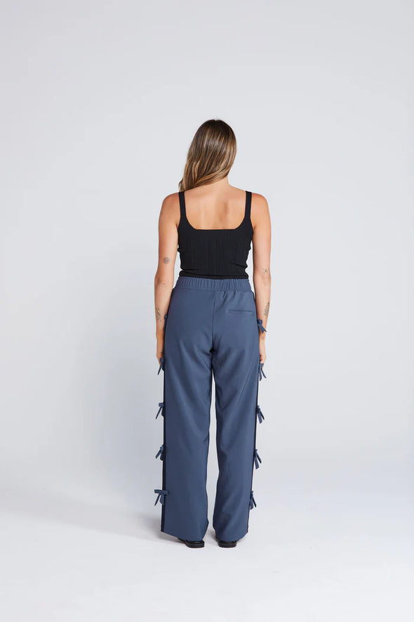 Bowtiful Pant Navy Oxford