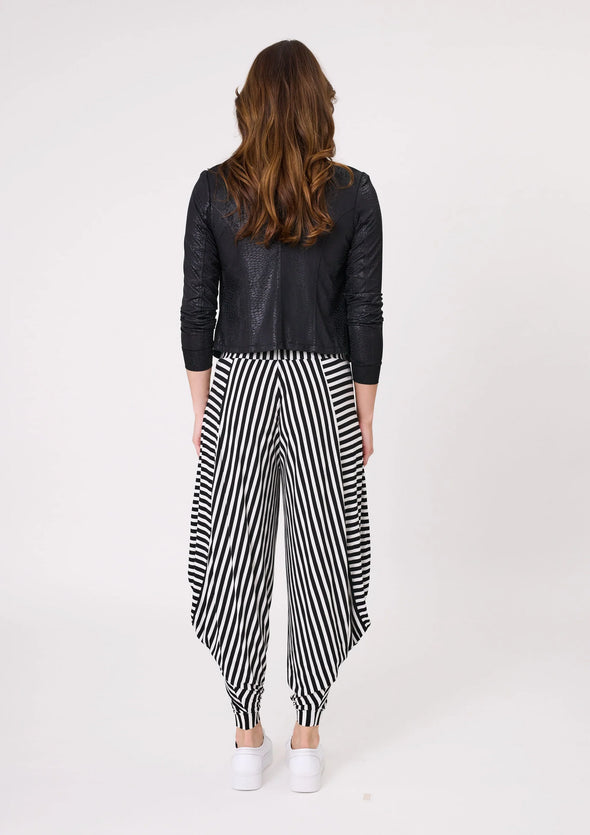 Lenka Pant