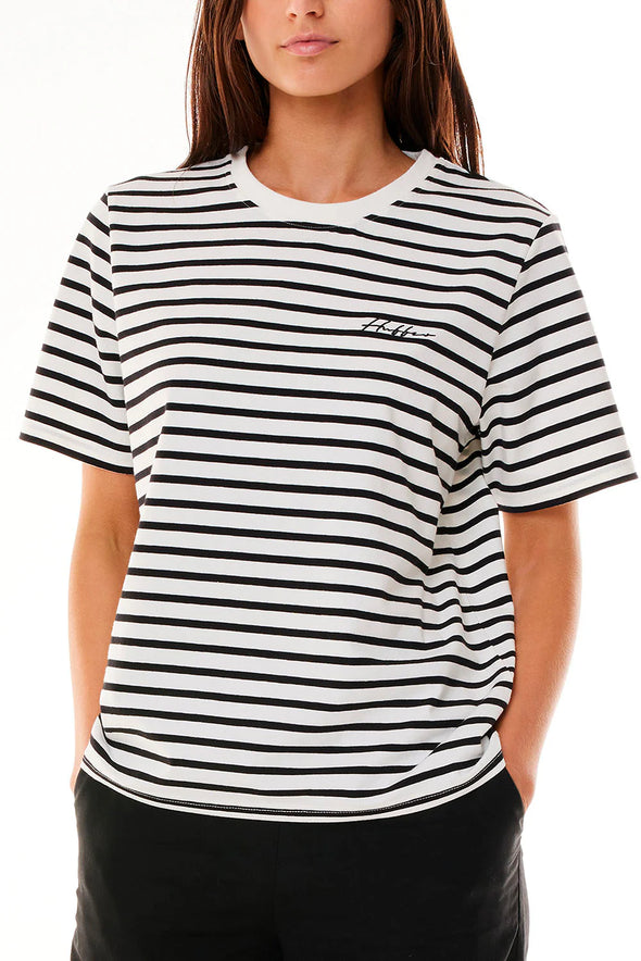WMNS Oui Oui Classic Tee
