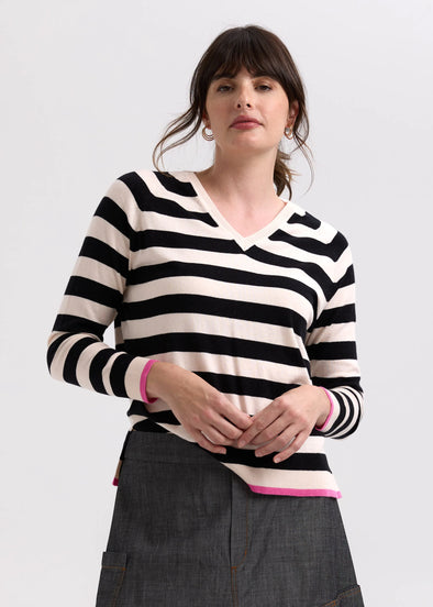 Essential Stripe V