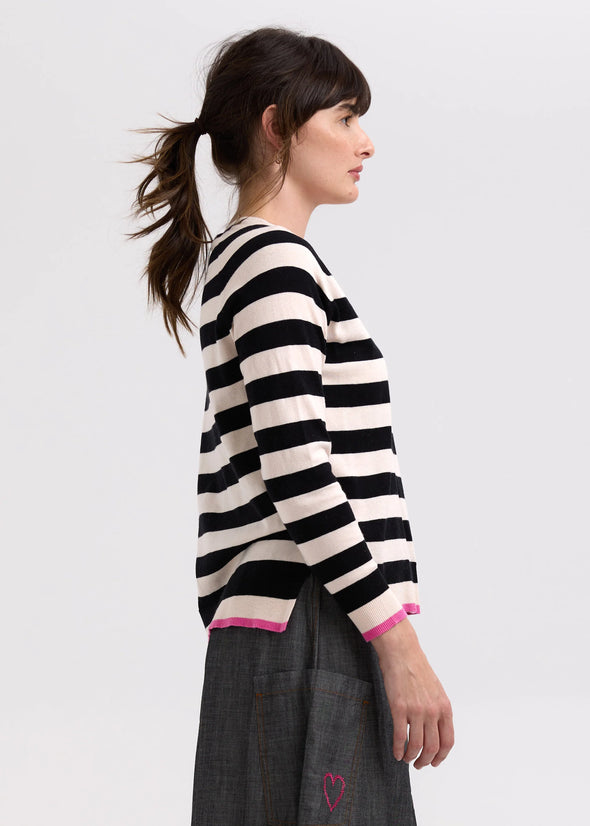 Essential Stripe V