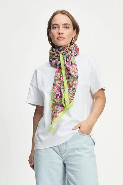 Love Bouquest shawl