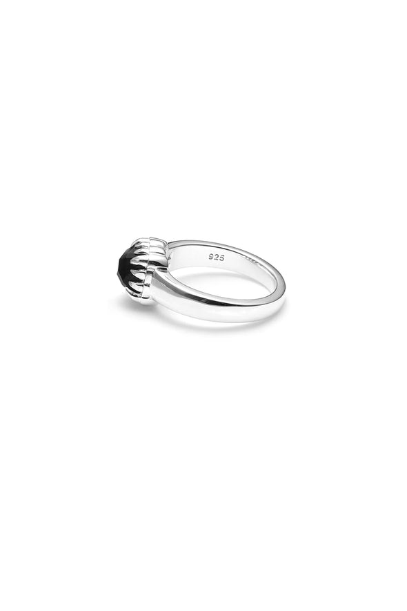Baby claw ring